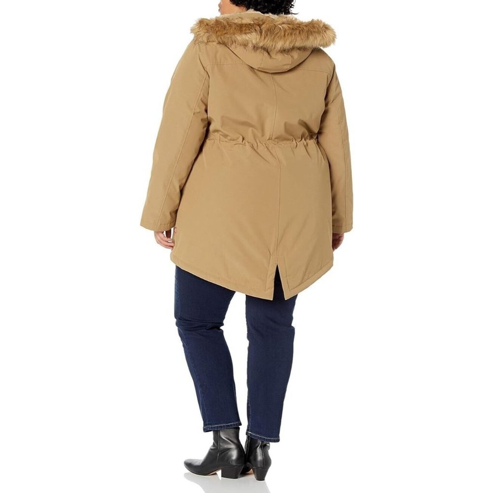 NWT Levi's Women Faux Fur Lined Hooded Parka‎ Jacket Size Medium $225 LW7RP625